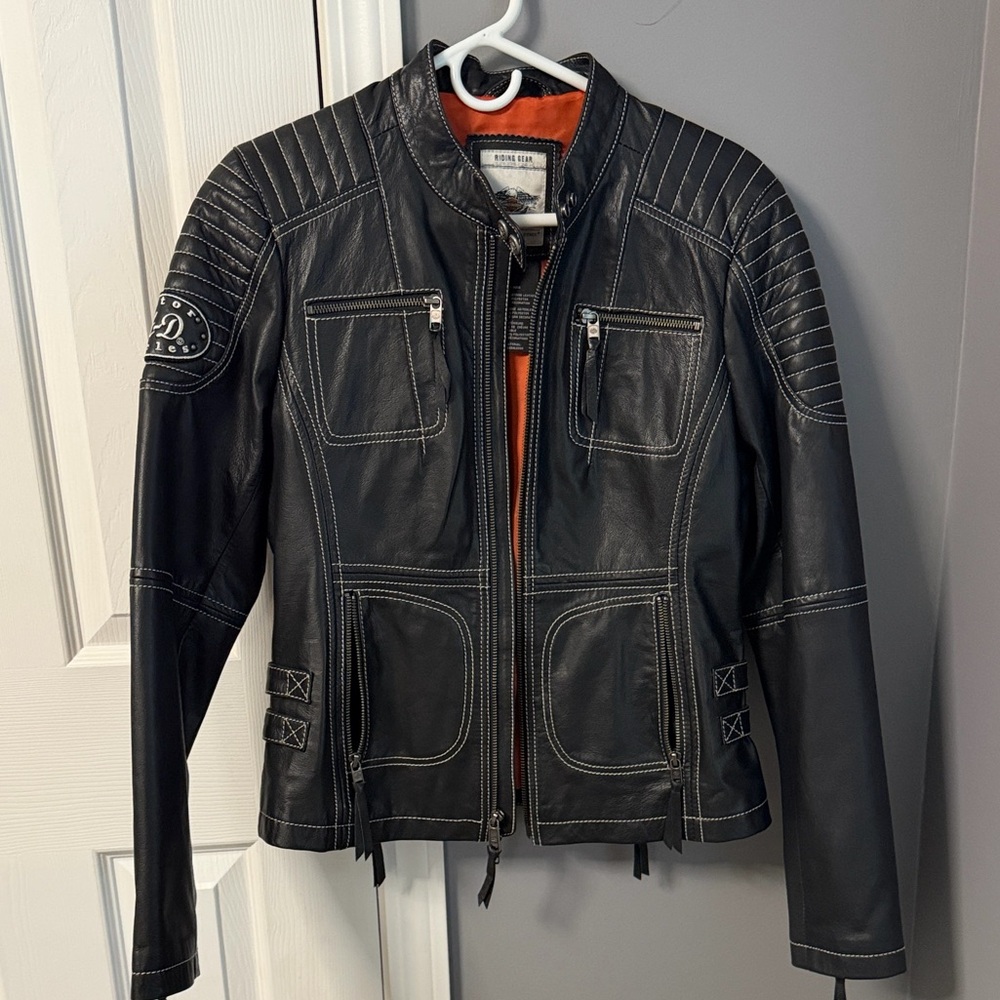 Harley-Davidson Black Leather Biker Jacket with Embroidered Back Small